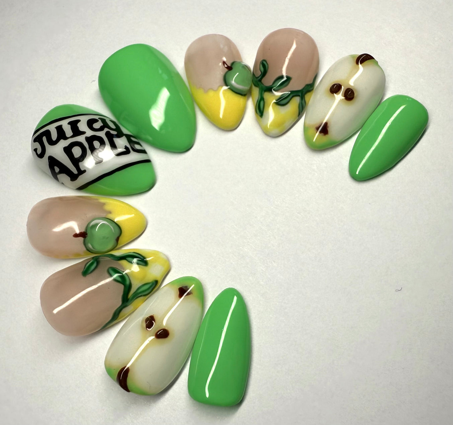 Juicy Green Apple